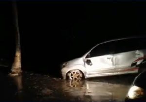 Al menos 20 muertos por impacto de un tsunami en Indonesia