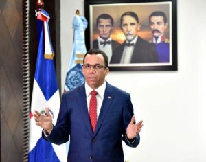 Ministro de Educación exhorta a padres enviar sus hijos a la escuela este lunes 7 de enero
