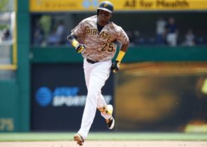 Piratas de Pittsburgh colocan al dominicano Gregory Polanco en la lista de lesionados 