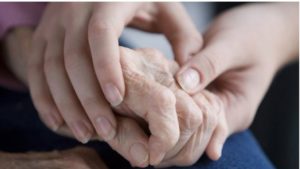 Cuatro síntomas que indican que tienes más probabilidades de padecer Parkinson