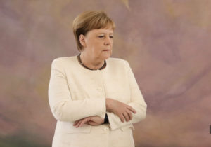 
Angela Merkel: “Pero no tengo nada particular de qué informar, me encuentro bien”

