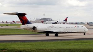 Detienen a un piloto minutos antes del vuelo por encontrarse en estado de ebriedad