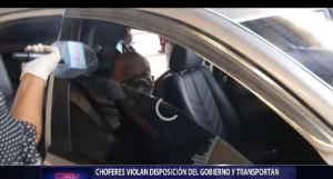 Choferes violan disposición del Gobierno y transportan pasajeros en carros y minibuses hacia el interior