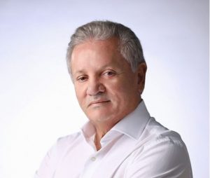 Candidato a senador pide al presidente Medina aplicar una amnistía fiscal general a sectores generadores de empleo