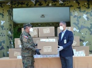 Banco Popular dona 25,000 mascarillas al Ejército de la República