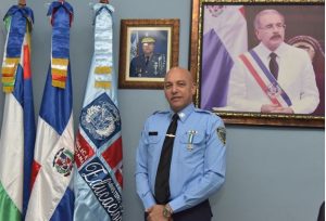 Director Policía Escolar encabeza supervisión operativo protección centros educativos