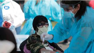 Científicos buscan desarrollar un tercer tipo de prueba más fácil y rápida para detectar el coronavirus