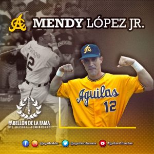 Santo Domingo, RD.- El destacado pelotero dominicano y dirigente deportivo Mendy López fue elegido al Pabellón de la Fama del Deporte Dominicano, el honor más alto para un atleta criollo en el país.


El infielder/utility  manifestó que  la información fue dada en un chat al cual el pertenece pero que era oficial.  Dijo “William, no. No me han llamado, de hecho, me di cuenta porque la noticia llegó a un chat que tenemos en el equipo de los Gigantes del Cibao los que trabajamos en la gerencia”. 
López  ha jugado para muchos equipos en el béisbol profesional, incluyendo en los Estados Unidos, Corea del Sur, México y la República Dominicana, además perteneció al equipo Rieleros de Aguascalientes en la Liga Mexicana. 


Con una gran trayectoria como jugador, Mendy será exaltado el domingo 15 de noviembre del 2020, eso si el COVID-19 lo permite.
