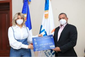 Juventud e Intrant beneficiarán a estudiantes de escasos recursos