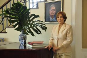 Cultura afirma artistas no tienen impedido trabajar, pese a quejas sector