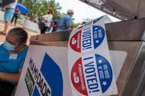 Partido de Gobierno lidera comicios en Puerto Rico con oposición muy cerca
