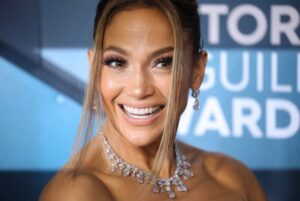 Jennifer López y Maluma actuarán juntos en los American Music Awards
