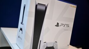 Obligado a vender su PlayStation 5, luego de que su mujer descubriera que no era un purificador de aire