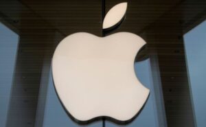 Reportan que Apple está probando su primer dispositivo plegable