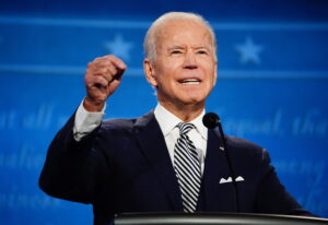 Washington, EE.UU.- El presidente electo de Estados Unidos, Joe Biden, prometió este martes que se administrarán 100 millones de dosis de la vacuna para la COVID-19