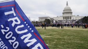 Twitter bloquea interacciones con el video en que Trump insta al cese de las protestas