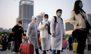 Europa pisa el acelerador con las vacunas y China vuelve a los confinamientos