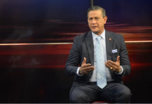 Renuncia director del Gabinete de Salud Pública, Robinson Díaz