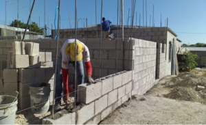 Buscan alternativas para incrementos de costos en materiales de construcción en RD