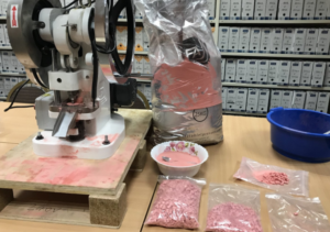 La Policía francesa anuncia la incautación de un laboratorio de estupefacientes y resultan ser golosinas 