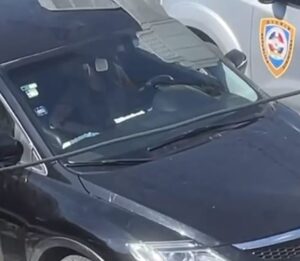 Cuerpo de mujer ultimada por su pareja en Alma Rosa I permanece en vehículo 