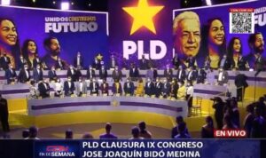 Temístocles Montás dice con nueva comitiva 