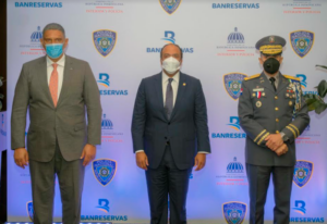 Banreservas, MIP y la Policía beneficiarán a agentes con préstamos hipotecarios