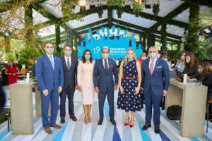 Seguros Reservas presenta memorias del año 2020 en su XIX aniversario