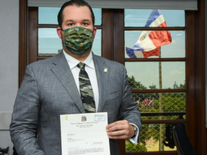 Jorge Villegas somete proyecto para agregar nombre Memorial Jack Veneno al Parque Eugenio María de Hostos
