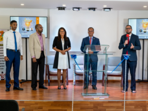 Iglesia Adventista realiza primera feria de emprendimiento y empleo en SDE 