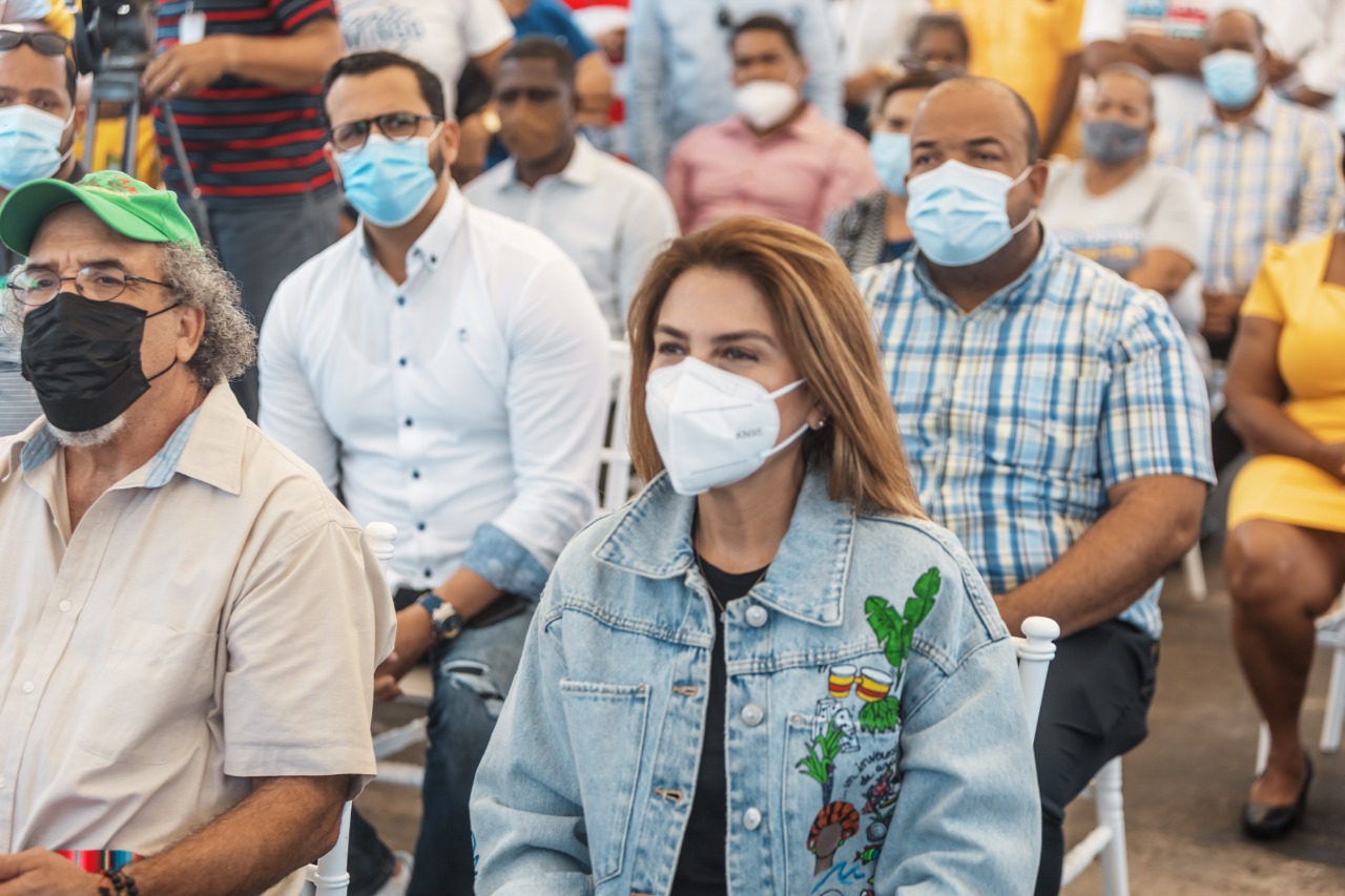 Carolina Mejía pide a población hacer un compromiso con desarrollo de la capital