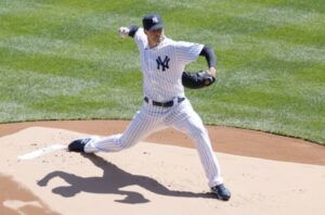 Corey Kluber tira primer no-hitter del siglo para los Yankees 