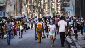 En Cuba se registran cifras altas de casos diarios de COVID-19