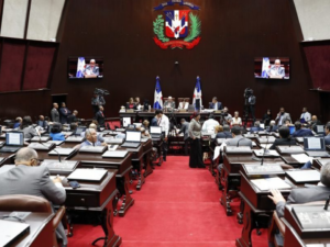 Comisión Salud CD rendirá informe favorable para aprobación de contrato con Pfizer