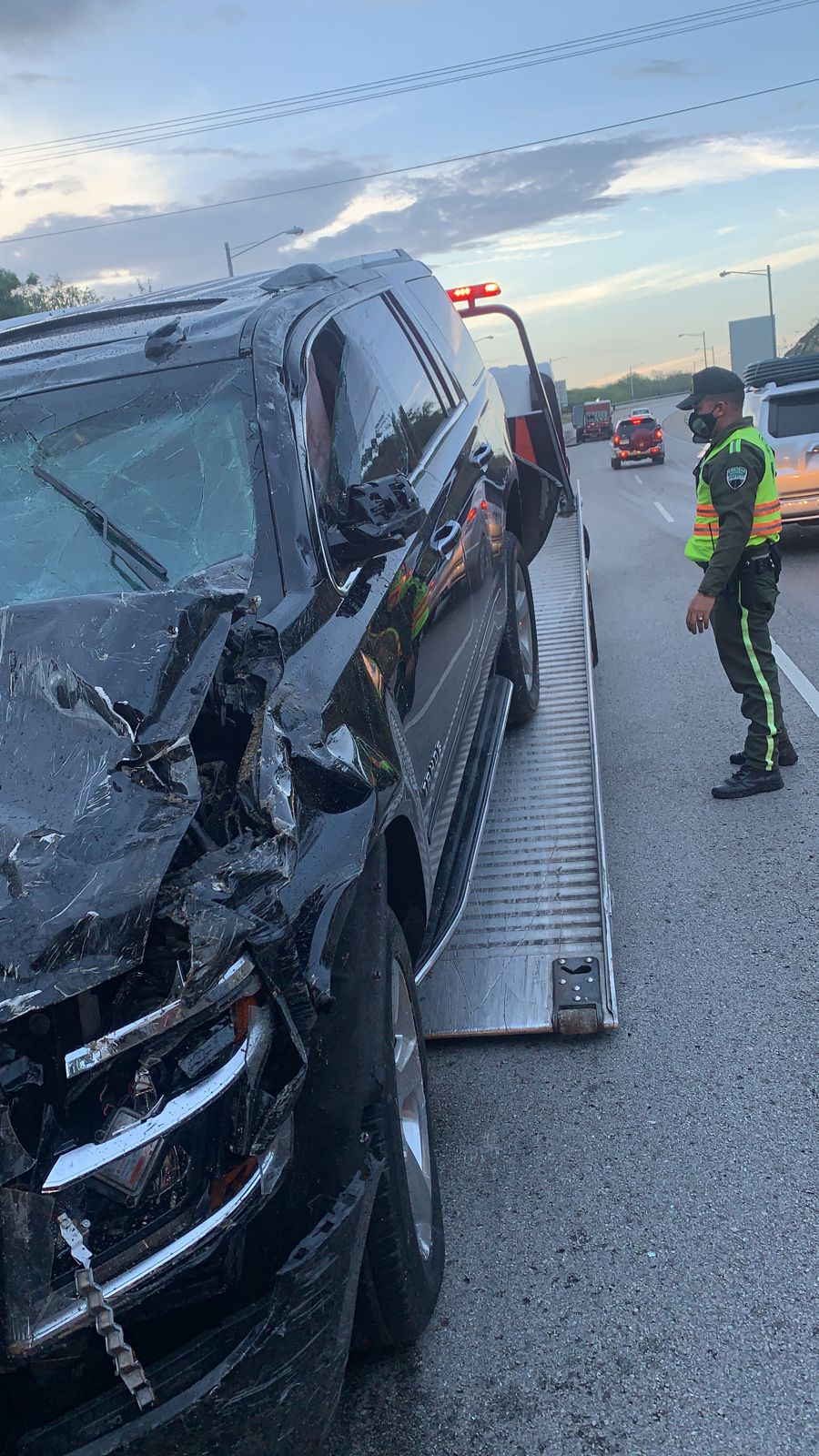 Director DGII sufre accidente mientras se desplazaba hacia el Este del país