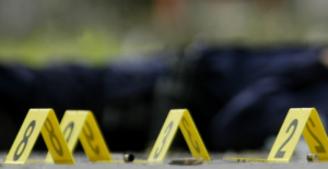 Se entrega vigilante acusado de matar a joven en plaza comercial de SDO