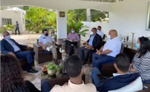 Senador de Monte Plata aspira a que la provincia sea la primera en formar a los docentes virtualmente