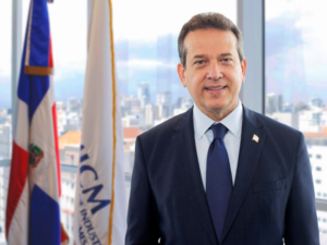 Ito Bisonó informa que dio positivo a la COVID-19 