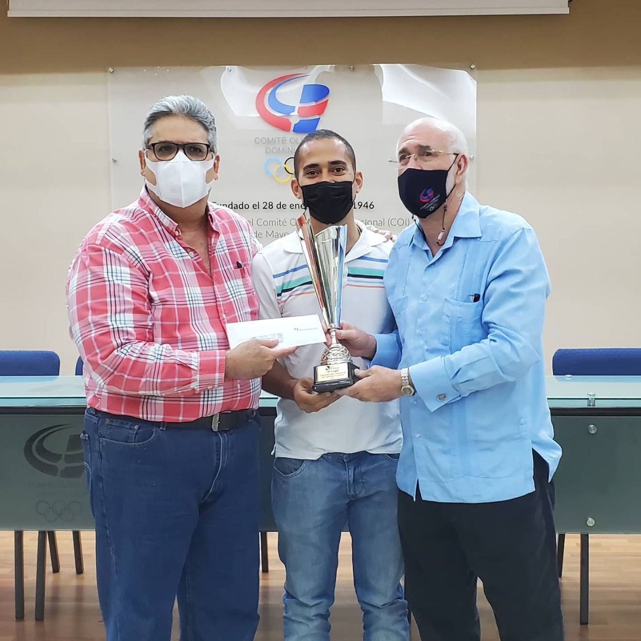 Lisandro Muñoz nuevo campeón nacional de ajedrez superior 2021