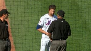 Empiezan a inspeccionar a pitchers por sustancias