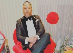 César Emilio Peralta alias El Abusador fue extraditado desde Colombia a Puerto Rico.  Ahora espera ser presentado ante un juez federal de la isla. 