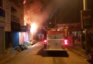 Incendio destruye vivienda en San Juan 