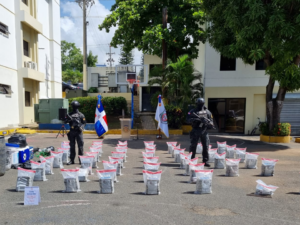 Apresan cuatro colombianos y ocupan 278 paquetes presumible cocaína en La Altagracia 