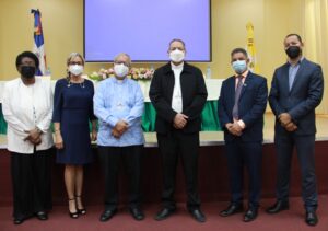 Elaboran propuestas para docentes de Formación Integral Humana y Religiosa
