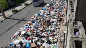Un usuario denunció a través de #WhatsAppCDN que un gran cúmulo de basura en el sector Villa Tropicalia, es un foco de contaminación para toda la zona