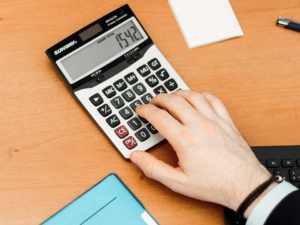 Empresarios y sindicalistas deben reunirse el nueve de julio a discutir los salarios