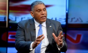 Chu Vásquez: Gobierno analiza qué hará con carnés vencidos de 280 mil haitianos