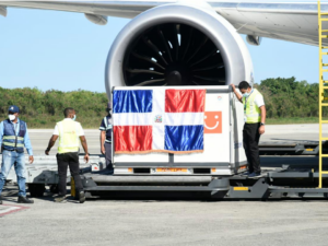 Llega a República Dominicana nuevo lote de vacunas anti-COVID