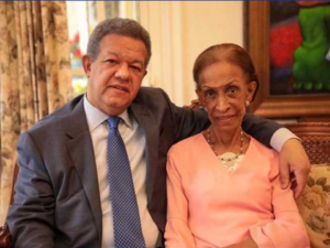 Madre de Leonel Fernández se recupera tras intervención quirúrgica