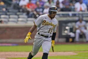El dominicano Wilmer Difó rompió el empate con un sencillo en el noveno inning para coronar la mayor remontada de Pittsburgh de la temporada